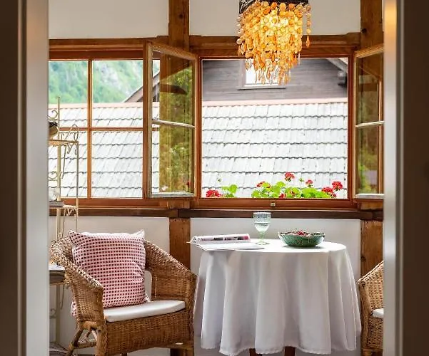 Bed & Breakfast Haus Hemetzberger 3*